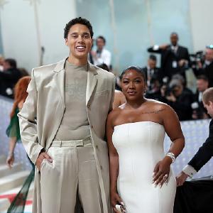 Brittney Griner and Cherelle Griner (L-R)