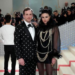 Joe Gebbia and Isabelle Boemeke (L-R)