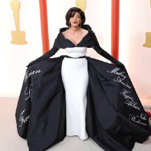Shohreh Aghdashloo 